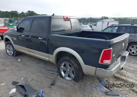 2017 Ram 1500 Laramie 4X4 5'7 Box z USA, uszkodzony, nr VIN 1C6RR7NT4HS750808